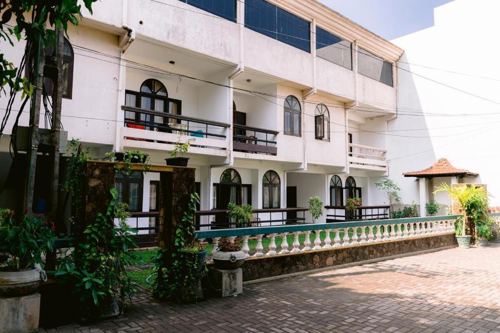 Romantic Garden Hotel Negombo Extérieur photo