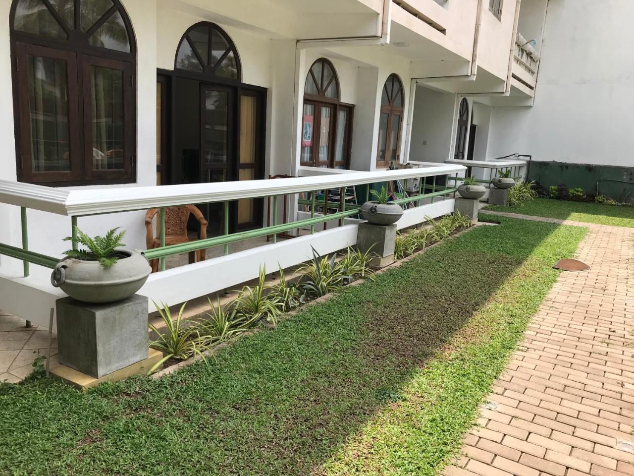 Romantic Garden Hotel Negombo Extérieur photo
